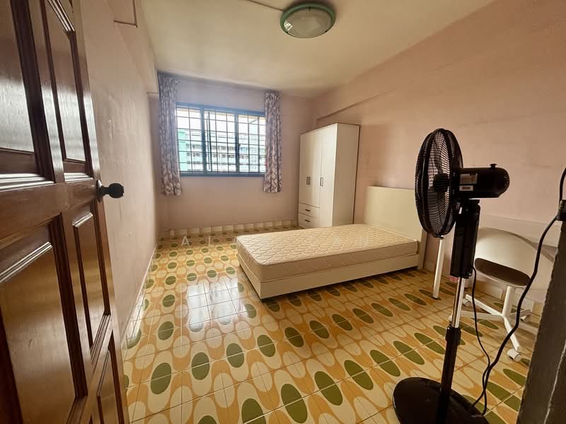 428 Ang Mo Kio Avenue 3, 428 Ang Mo Kio Avenue 3, Room Rental, 180 sqft, HDB Flat For Rent, by Alan Tan, 60223701 - Bedroom - PropertyGuru.com.sg
