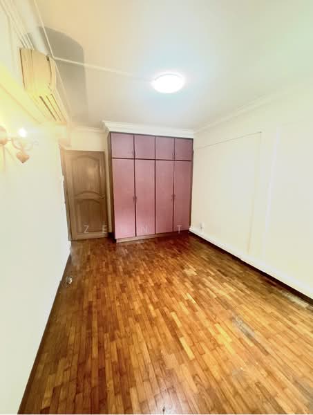 417 Ang Mo Kio Avenue 10 HDB Flat For Sale at S$ 595,000 | PropertyGuru Singapore - Bedroom