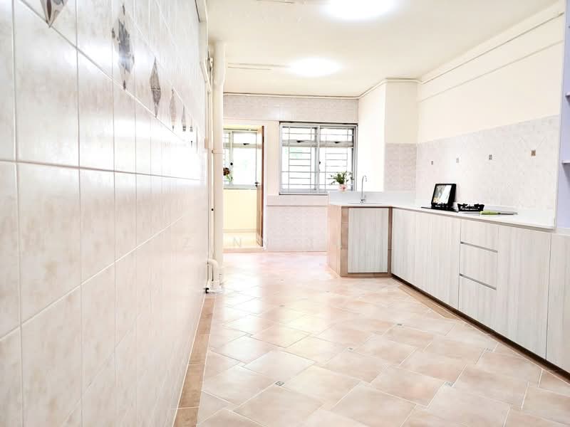 417 Ang Mo Kio Avenue 10, 417 Ang Mo Kio Avenue 10, 3 Bedrooms, 1,065 sqft, HDB Flat For Sale, by Zenn Tan, 60223720 - Kitchen - PropertyGuru.com.sg