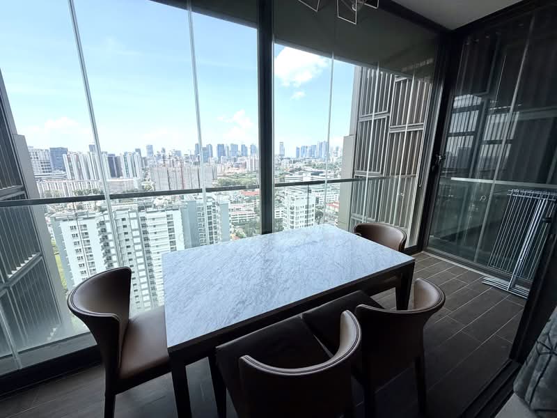 6 Derbyshire, 6 Derbyshire Road, 2 Bedrooms, 829 sqft, Condominium For Sale, by Gina Tng, 60223785 - Balcony - PropertyGuru.com.sg