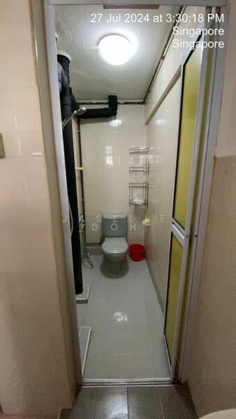 24 Beo Crescent, 24 Beo Crescent, 3 Bedrooms, 633 sqft, HDB Flat For Rent, by Jaselle Goh, 60223839 - Bathroom - PropertyGuru.com.sg