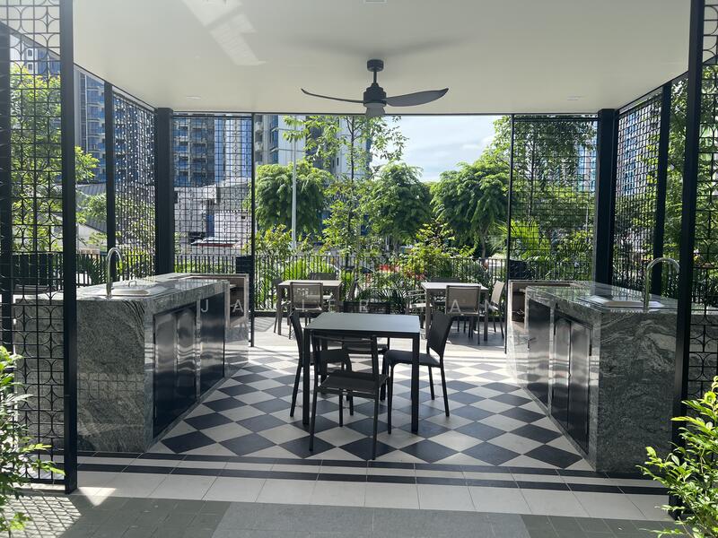 Park Colonial Condominium For Sale at S$ 1,000,000 | PropertyGuru Singapore