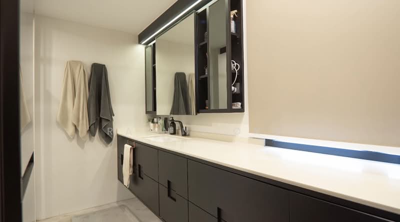 River Place, 60 Havelock Road, 3 Bedrooms, 1,281 sqft, Condominium For Sale, by Raynne Ong, 60223930 - Master Bathroom - PropertyGuru.com.sg