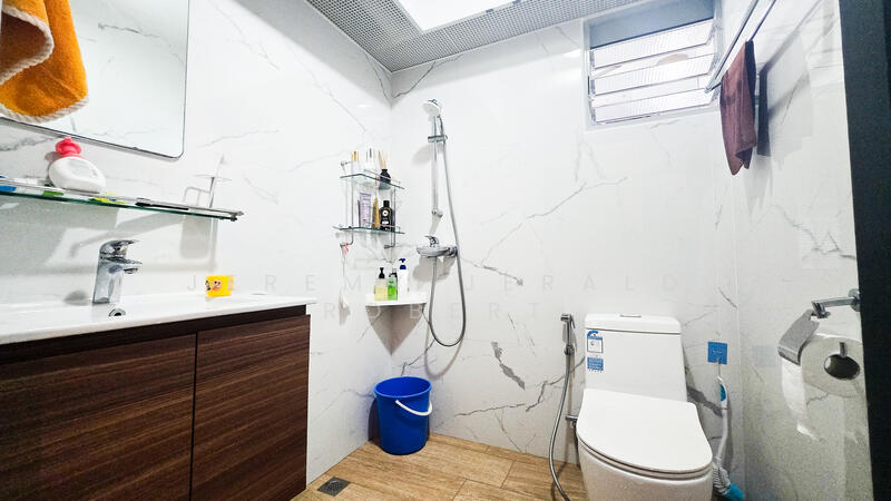 For Sale - 208B Compassvale Lane