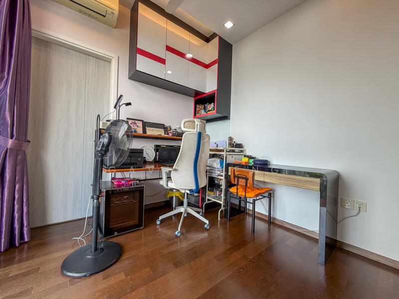 Junior Master (2nd Floor)