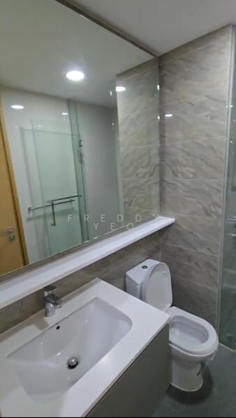 Bartley Ridge Condominium For Sale at S$ 2,000,000 | PropertyGuru Singapore - Bathroom