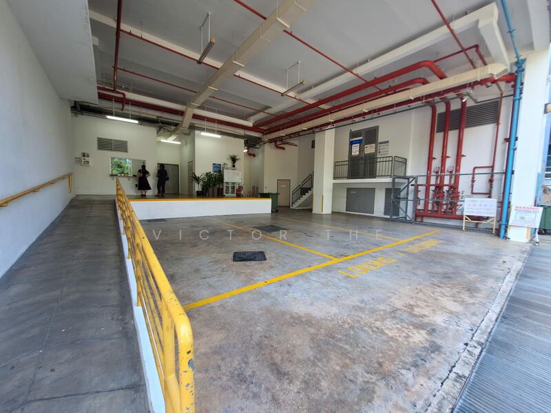Petro Centre, 5 Jalan Kilang Barat, 1,744 sqft, Light Industrial (B1) For Rent, by Victor The, 60224242 - Car Park - CommercialGuru.com.sg