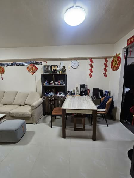 720 Ang Mo Kio Avenue 6, 720 Ang Mo Kio Avenue 6, 2 Bedrooms, 732 sqft, HDB Flat For Sale, by Joan Ong, 60224294 - Living Room - PropertyGuru.com.sg