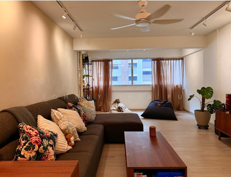 For Sale - 815 Tampines Avenue 4