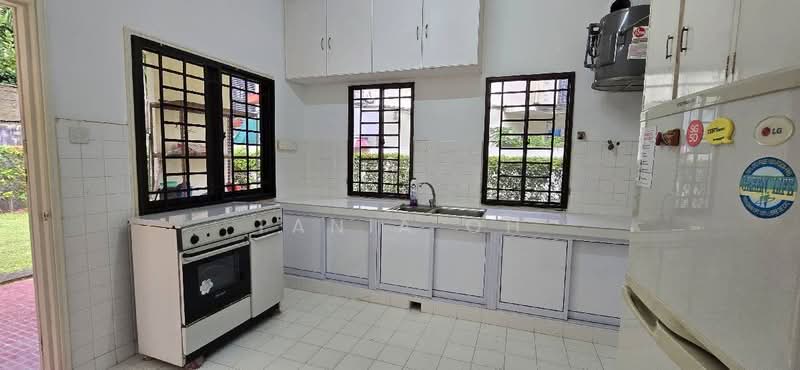 Super C.H.E.A.P detached at SUNSET WAY, SUNSET WAY, 5 Bedrooms, 3,500 sqft, Detached House For Sale, by Tania Oh, 60224442 - PropertyGuru.com.sg