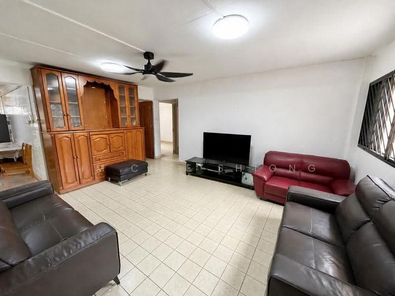 427 Ang Mo Kio Avenue 3, 427 Ang Mo Kio Avenue 3, Ang Mo Kio / Bishan / Thomson, 3 Bedrooms, 990 sqft, HDB Flat For Sale, by Lim Chee Shiong, 60224499 - Living Room - PropertyGuru.com.sg