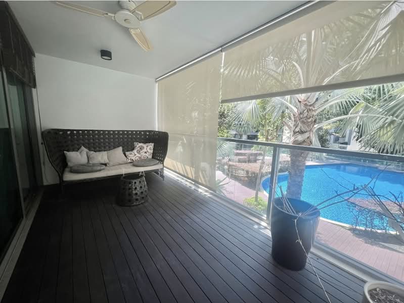 Double Bay Residences, 19D Simei Street 4, 3 Bedrooms, 1,367 sqft, Condominium For Sale, by Tan Linda, 60224529 - Balcony - PropertyGuru.com.sg