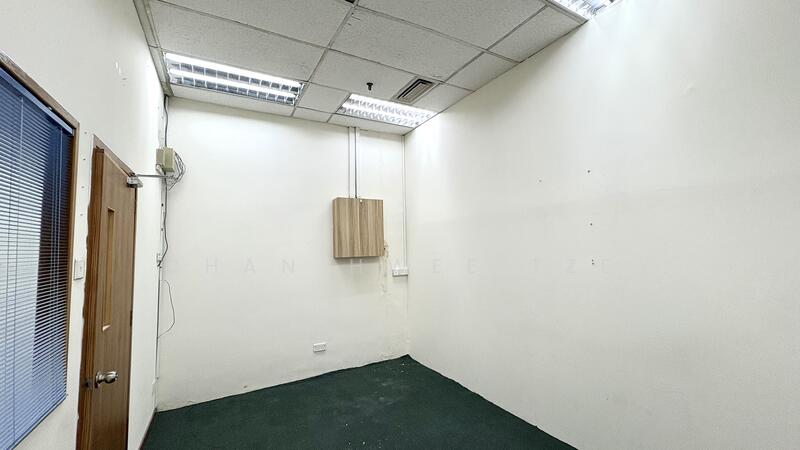 High Street Plaza, 77 High Street, 614 sqft, Shop / Shophouse For Sale, by Chan Hwee Tze, 60224533 - CommercialGuru.com.sg