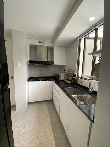 Parkview Apartments, 5 Bukit Batok Street 25, Room Rental, 300 sqft, Apartment For Rent, by Lynne Lee, 60224554 - Kitchen - PropertyGuru.com.sg