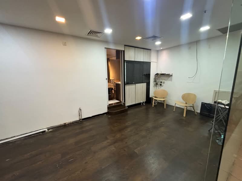People's Park Centre, Upper Cross Street, 250 sqft, Mall Shop For Rent, by Angie Ng, 60224563 - Interior - CommercialGuru.com.sg