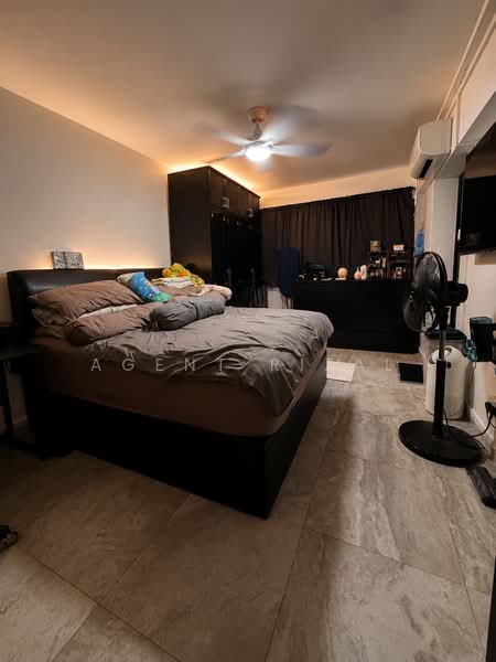 143 Tampines Street 12, 143 Tampines Street 12, 3 Bedrooms, 1,443 sqft, HDB Flat For Sale, by Agent Rizal, 60224588 - Bedroom - PropertyGuru.com.sg