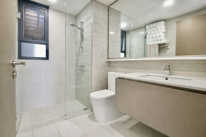 Bellewaters, 11 Anchorvale Crescent, 4 Bedrooms, 1,130 sqft, Executive Condominium For Sale, by Robin Lim, 60224640 - Bathroom - PropertyGuru.com.sg