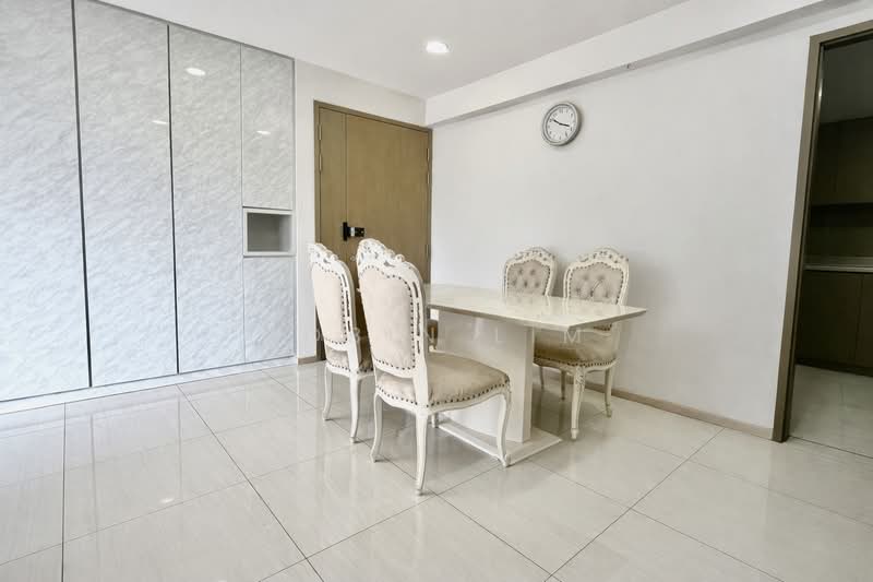 Bellewaters, 11 Anchorvale Crescent, 4 Bedrooms, 1,130 sqft, Executive Condominium For Sale, by Robin Lim, 60224640 - Dining Room - PropertyGuru.com.sg