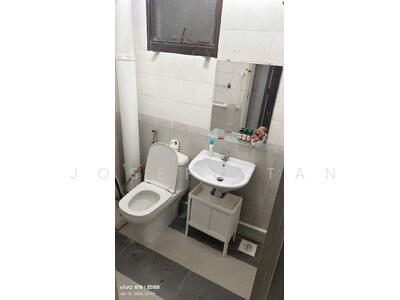 For Rent - 359A Admiralty Drive