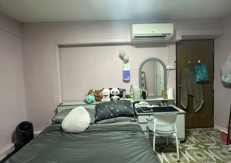 126 Lorong 1 Toa Payoh, 126 Lorong 1 Toa Payoh, Room Rental, 80 sqft, HDB Flat For Rent, by Fernn Lim, 60224834 - Bedroom - PropertyGuru.com.sg