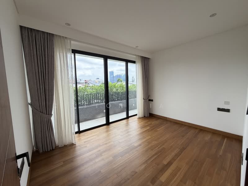 💫 TOP 21 Mount Rosie Detached Detached House For Sale at S$ 24,000,000 | PropertyGuru Singapore - Balcony