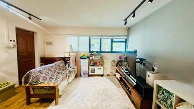 For Sale - 23 Dover Crescent