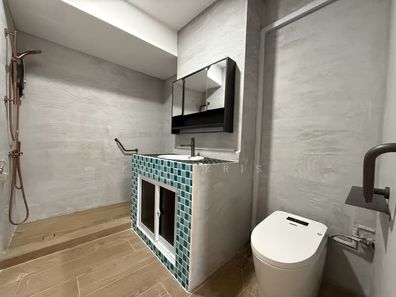 MacPherson Garden Estate, Jalan Gembira, 1 Bedroom, 600 sqft, Corner Terrace For Rent, by Kris Kris, 60225189 - Bathroom - PropertyGuru.com.sg