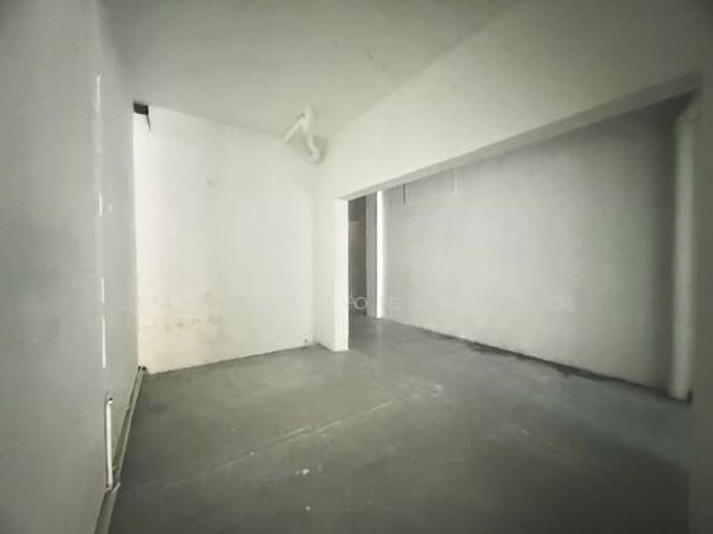 Cheapest shophouse | Ground floor | Macpherson road | Avail now, 401 macpherson road, Macpherson / Potong Pasir, 1,300 sqft, Shop / Shophouse For Rent, by James Jose Boo, 60225343 - Interior - CommercialGuru.com.sg