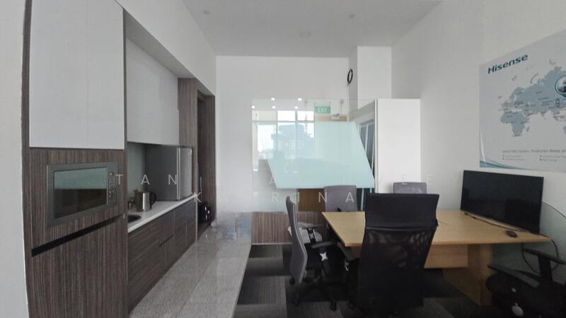 The Central, 6 Eu Tong Sen Street, 646 sqft, Office For Sale, by Tan Puay Hwee Katrina, 60225362 - Kitchen - CommercialGuru.com.sg