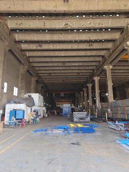 Tuas Single Storey factory with 12.5 tons crane