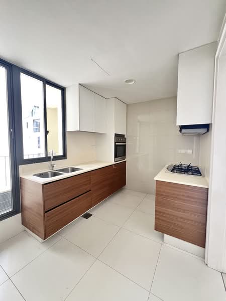 Miltonia Residences, 520 Miltonia Close, 3 Bedrooms, 1,173 sqft, Condominium For Rent, by Kayla Lim 芮名, 60225446 - Kitchen - PropertyGuru.com.sg