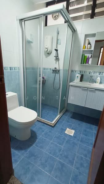 Avon Park, 1 Youngberg Terrace, Room Rental, 120 sqft, Condominium For Rent, by Jon Tan, 60225688 - Bathroom - PropertyGuru.com.sg