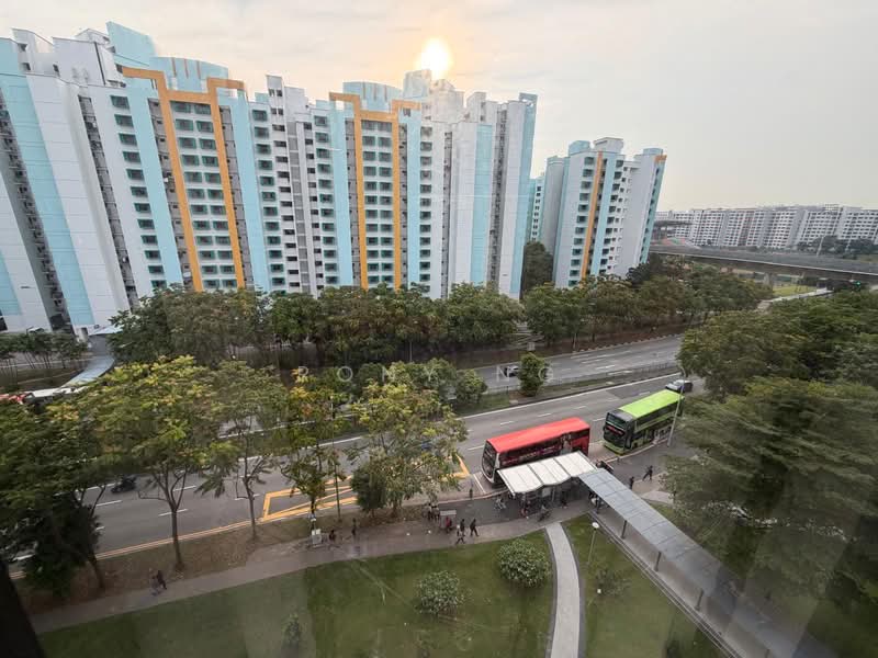 653B Jurong West Street 61, 653B Jurong West Street 61, 3 Bedrooms, 1,184 sqft, HDB Flat For Sale, by Rony Ng, 60225715 - Exterior - PropertyGuru.com.sg