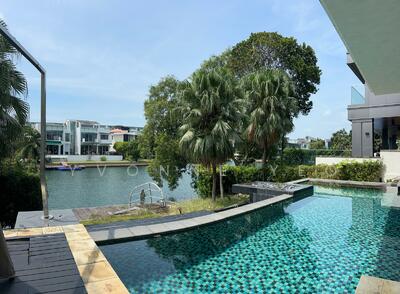 For Sale - Paradise Island