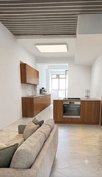 3 Beach Road, 3 Beach Road, 2 Bedrooms, 731 sqft, HDB Flat For Sale, by Doris Lum, 60225862 - Kitchen - PropertyGuru.com.sg