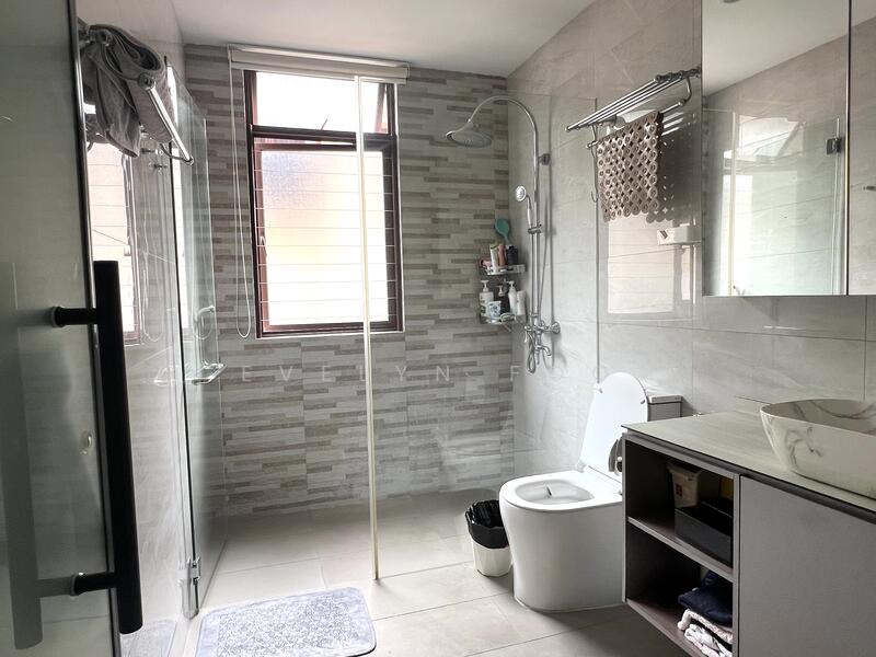 For Rent - Riverina Crescent