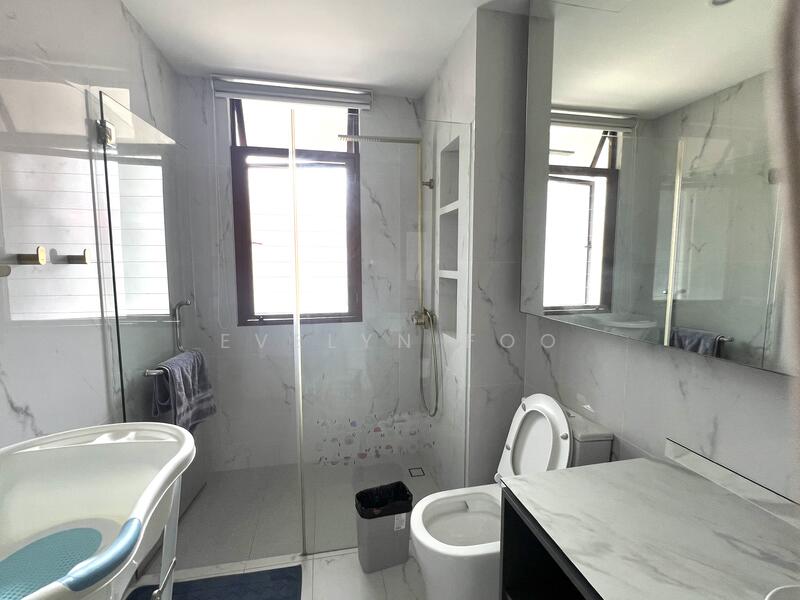 For Rent - Riverina Crescent