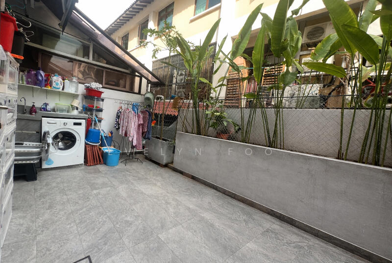 For Rent - Riverina Crescent