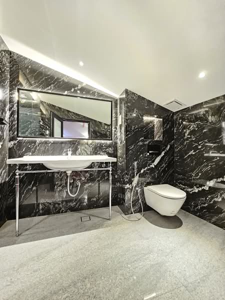 Emerald Hill Conservation Area, Saunders Road, 4 Bedrooms, 3,300 sqft, Conservation House For Rent, by Jeck Ng, 60226184 - 3rd Flr Bed 4 Bath - PropertyGuru.com.sg