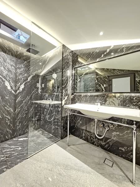 Emerald Hill Conservation Area, Saunders Road, 4 Bedrooms, 3,300 sqft, Conservation House For Rent, by Jeck Ng, 60226184 - 3rd Flr Bed 4 Bath - PropertyGuru.com.sg