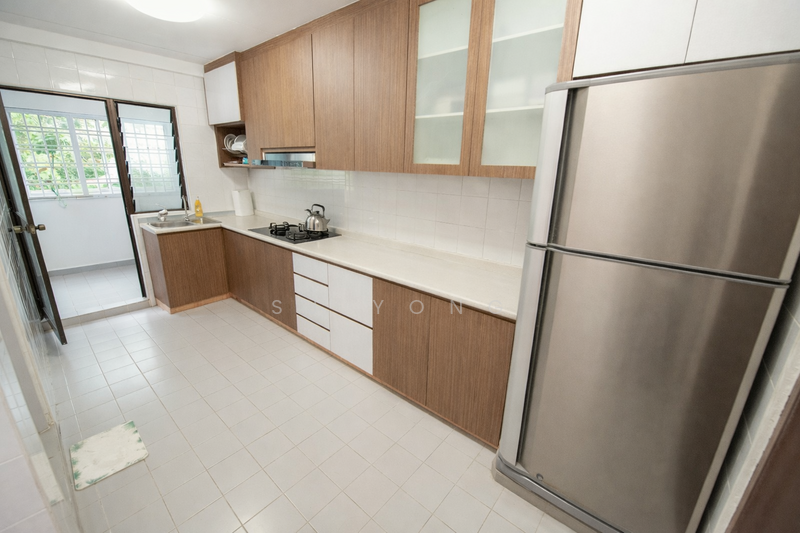628A Woodlands Ring Road HDB Flat For Sale at S$ 538,000 | PropertyGuru Singapore - Kitchen