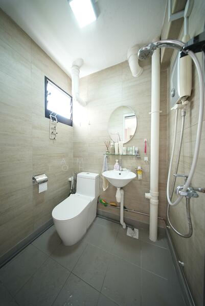 For Sale - 180 Ang Mo Kio Avenue 5