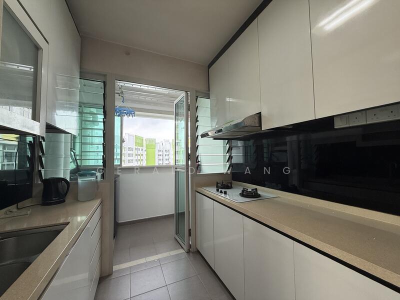 For Sale - 886C Woodlands Drive 50