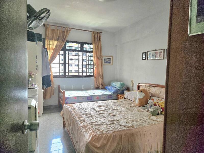 For Sale - 586 Woodlands Drive 16