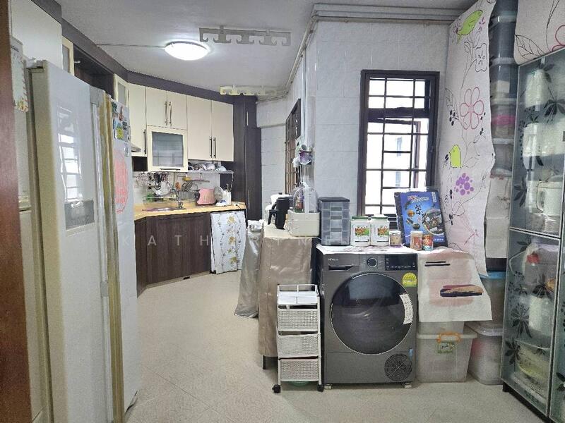 For Sale - 586 Woodlands Drive 16