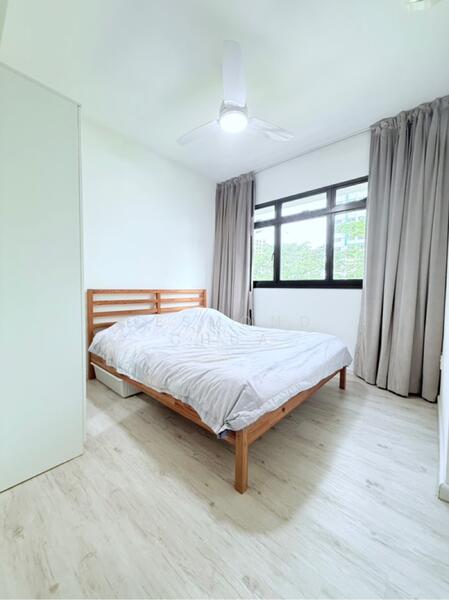 For Sale - 18 Dover Crescent