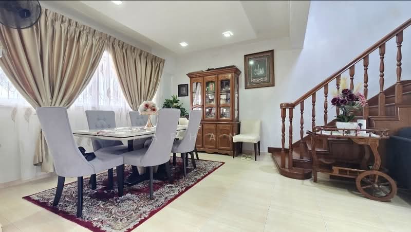 469 Jurong West Street 41, 469 Jurong West Street 41, 4 Bedrooms, 1,625 sqft, HDB Flat For Sale, by Farhan ., 60226547 - Dining Room - PropertyGuru.com.sg