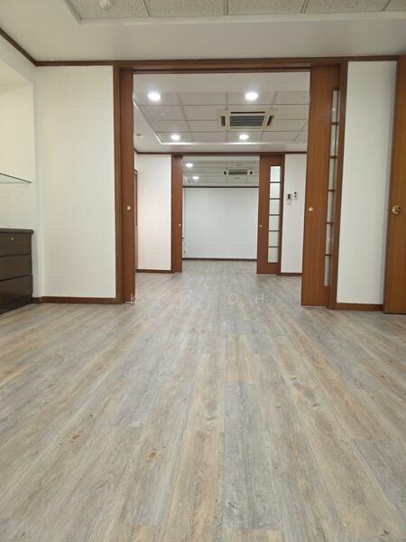 Lhk3 Building, 8 New Industrial Road, 4,004 sqft, Light Industrial (B1) For Rent, by Kym Oh, 60226569 - Hallway - CommercialGuru.com.sg