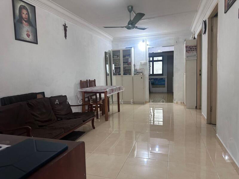 212 Boon Lay Place HDB Flat For Sale at S$ 359,000 | PropertyGuru Singapore