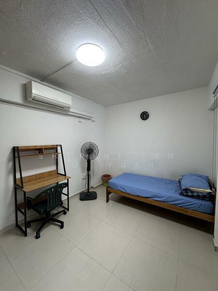455 Jurong West Street 42, 455 Jurong West Street 42, Room Rental, 100 sqft, HDB Flat For Rent, by Sharine Tan Hui Yuan, 60226654 - Bedroom - PropertyGuru.com.sg